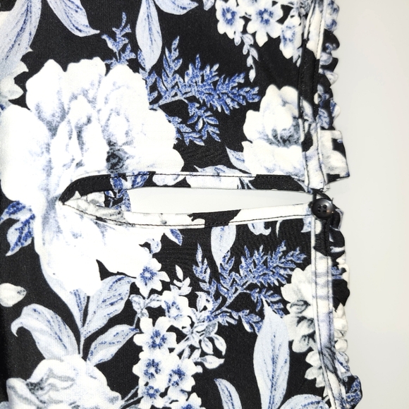 Fall Autumn white rose navy blue pattern stretchy tank top with frill on sleeves - Picture 3 of 5